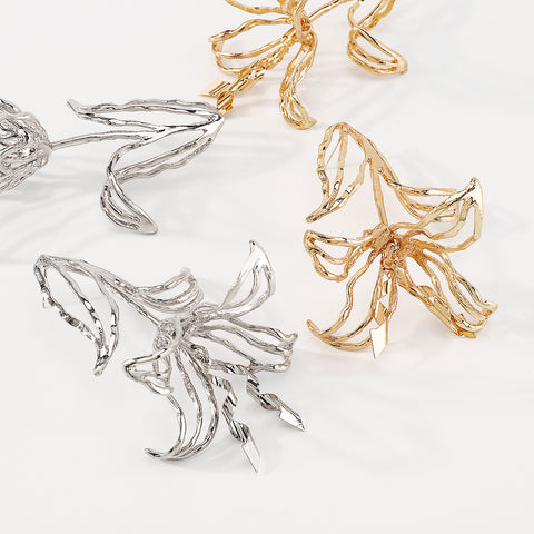 Zhang Light Luxury Hollow Tulip Geometric Earrings M5010565