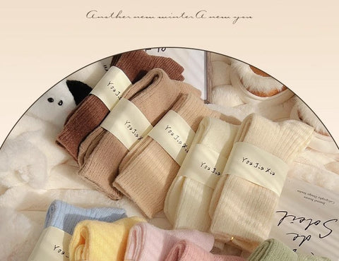 Solid color vertical plush socks, children's mid length socks, autumn and winter plush and thickened warmth, Japanese style plush socks, winter long socks, m1915010473