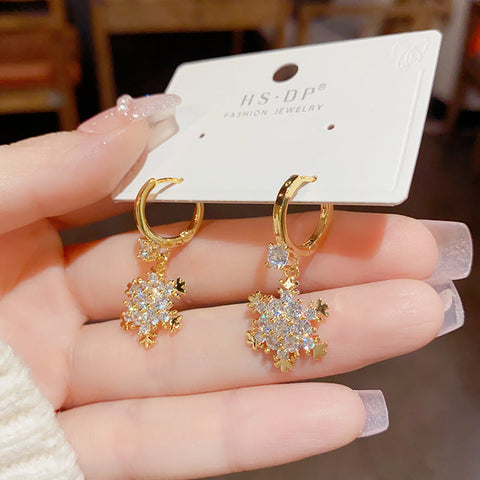 Exquisite Zircon Snowflake Ear Buckle m1915010451