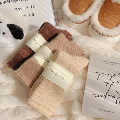 Solid color vertical plush socks, children's mid length socks, autumn and winter plush and thickened warmth, Japanese style plush socks, winter long socks, m1915010473